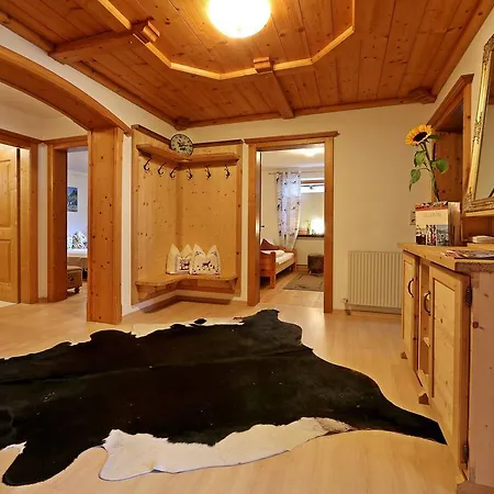 Alpen Hochmuth Apartman Mayrhofen